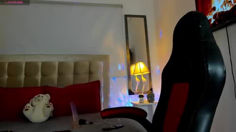 Snapshot of jdaniel_shellby chatting on February 26, 2025, 4:36 am jhon online show from February 26, 2025, 4:36 am