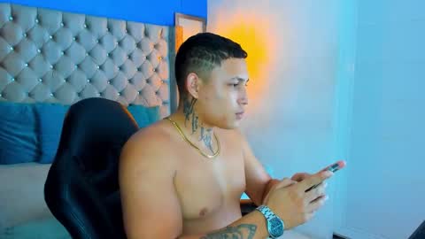 Snapshot of jdaniel_shellby chatting on November 11, 2025, 1:49 am jhon online show from November 11, 2025, 1:49 am