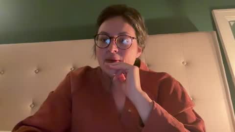 Snapshot of jellybeanin chatting on January 16, 2025, 2:19 pm Jelli online show from January 16, 2025, 2:19 pm