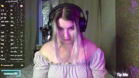 jenny_smitx online show from October 25, 2025, 10:01 am