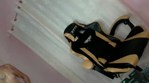 Snapshot of jerkaholic_aneca chatting on January 21, 2025, 4:32 am jerkaholic_aneca online show from January 21, 2025, 4:32 am