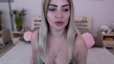 Snapshot of jessabellucci chatting on January 11, 2025, 9:36 am Jessa Bellucci online show from January 11, 2025, 9:36 am