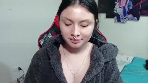 Snapshot of jessica_gomezz chatting on February 14, 2025, 12:09 am Jessica gomez online show from February 14, 2025, 12:09 am