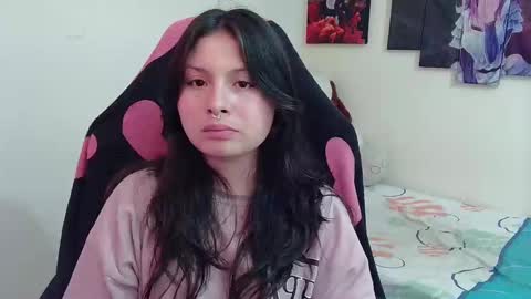 Snapshot of jessica_gomezz chatting on February 15, 2025, 8:22 pm Jessica gomez online show from February 15, 2025, 8:22 pm