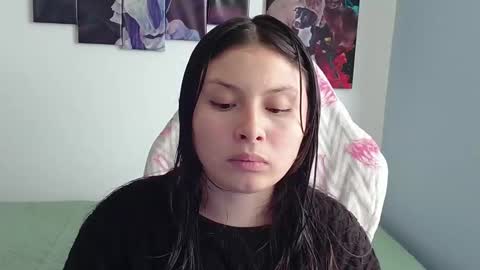 Snapshot of jessica_gomezz chatting on November 2, 2025, 8:33 pm Jessica gomez online show from November 2, 2025, 8:33 pm