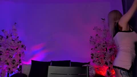 Gloria   online show from December 26, 2024, 10:52 pm