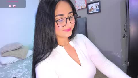 Snapshot of jhacky_sweet chatting on February 28, 2025, 12:32 am jhackelin  My independent account online show from February 28, 2025, 12:32 am