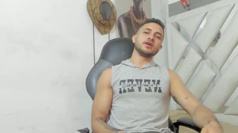 Snapshot of jhonny_flames7 chatting on February 3, 2025, 3:53 am jhonny online show from February 3, 2025, 3:53 am