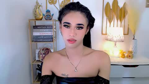 Snapshot of jhulianagrey chatting on December 18, 2024, 6:32 am julie online show from December 18, 2024, 6:32 am