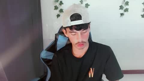 Snapshot of jim_cumxx chatting on September 21, 2025, 8:43 pm JIMBOY online show from September 21, 2025, 8:43 pm