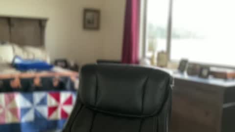 Dad of Three online show from January 3, 2025, 3:22 pm