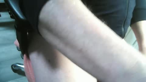 Snapshot of jimmychongax chatting on December 20, 2024, 12:05 pm Jimmychongax online show from December 20, 2024, 12:05 pm