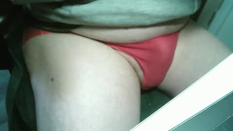 Snapshot of jimmychongax chatting on February 18, 2025, 9:43 am Jimmychongax online show from February 18, 2025, 9:43 am