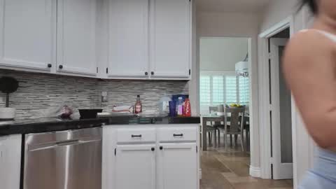 Snapshot of jiwon4u chatting on October 13, 2025, 11:16 pm Jiwon online show from October 13, 2025, 11:16 pm