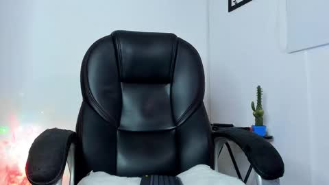 Snapshot of jmortton chatting on November 1, 2025, 11:01 am IGJmortton online show from November 1, 2025, 11:01 am