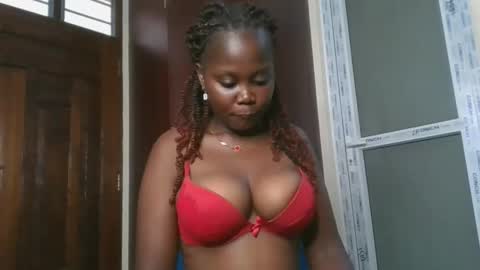 Snapshot of joankein_255 chatting on October 14, 2025, 5:30 am varl online show from October 14, 2025, 5:30 am