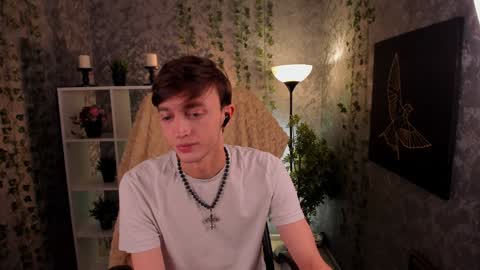 Snapshot of john_weasley chatting on January 7, 2025, 9:03 pm John online show from January 7, 2025, 9:03 pm