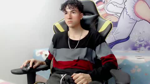 Snapshot of johnny_cagee chatting on December 30, 2024, 7:15 am johnny_cagee online show from December 30, 2024, 7:15 am