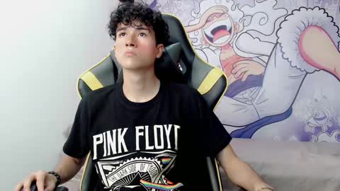 Snapshot of johnny_cagee chatting on January 16, 2025, 3:56 am johnny_cagee online show from January 16, 2025, 3:56 am