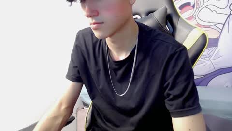 Snapshot of johnny_cagee chatting on January 29, 2025, 4:15 am johnny_cagee online show from January 29, 2025, 4:15 am