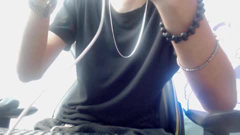 Snapshot of johnny_cagee chatting on February 3, 2025, 3:42 am johnny_cagee online show from February 3, 2025, 3:42 am