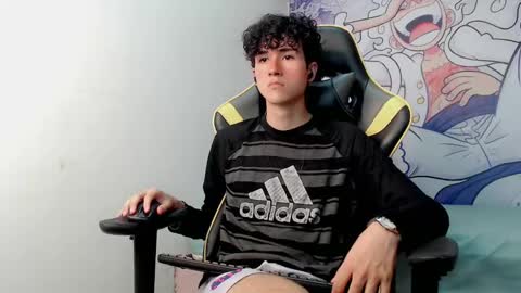 Snapshot of johnny_cagee chatting on February 5, 2025, 6:56 am johnny_cagee online show from February 5, 2025, 6:56 am