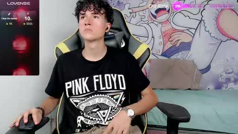 Snapshot of johnny_cagee chatting on February 19, 2025, 8:12 am johnny_cagee online show from February 19, 2025, 8:12 am