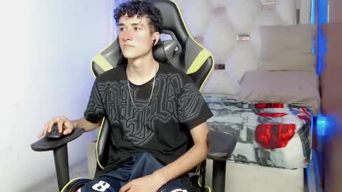 Snapshot of johnny_cagee chatting on September 25, 2025, 4:38 am johnny_cagee online show from September 25, 2025, 4:38 am