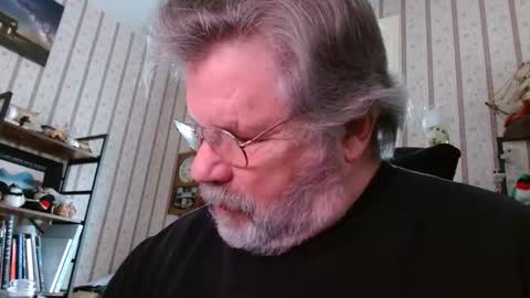 Snapshot of joncpics chatting on December 4, 2024, 8:07 pm joncpics online show from December 4, 2024, 8:07 pm