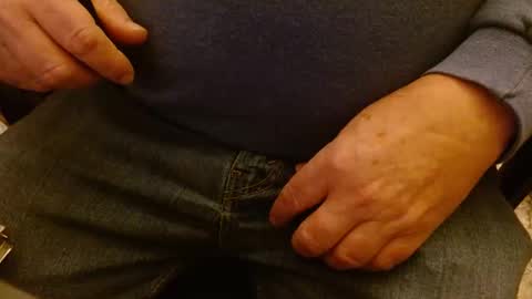 Snapshot of joncpics chatting on January 13, 2025, 1:45 am joncpics online show from January 13, 2025, 1:45 am