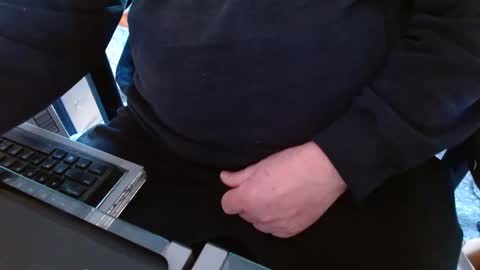 Snapshot of joncpics chatting on March 7, 2025, 9:27 pm joncpics online show from March 7, 2025, 9:27 pm