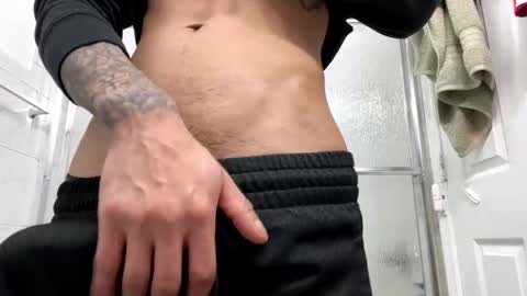 Snapshot of jonyflak chatting on December 12, 2024, 10:42 pm Joohn online show from December 12, 2024, 10:42 pm