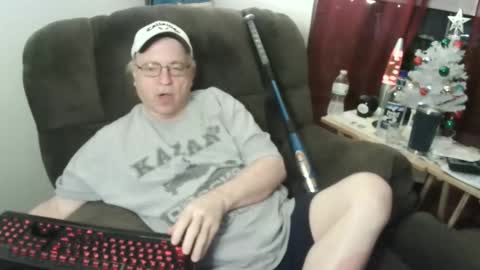 Snapshot of jpmel99 chatting on December 24, 2024, 6:22 am jpmel99 online show from December 24, 2024, 6:22 am