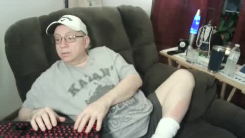 Snapshot of jpmel99 chatting on January 12, 2025, 1:21 am jpmel99 online show from January 12, 2025, 1:21 am