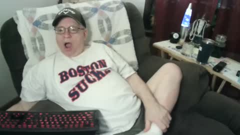 Snapshot of jpmel99 chatting on February 9, 2025, 6:43 am jpmel99 online show from February 9, 2025, 6:43 am