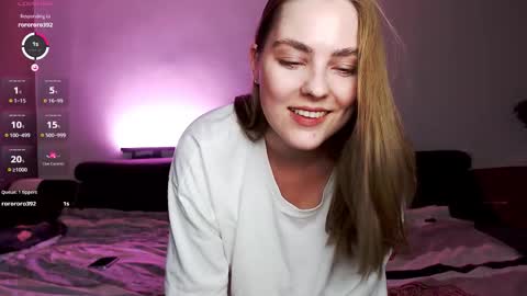 Snapshot of jscarlett chatting on November 7, 2025, 7:36 pm all my links online show from November 7, 2025, 7:36 pm