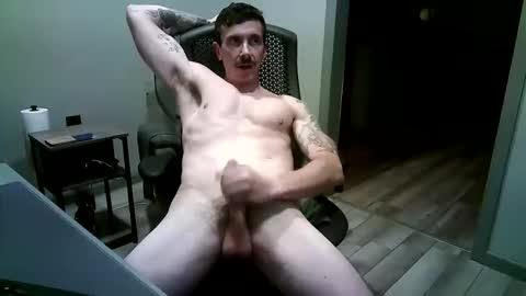 Snapshot of jsigns1988 chatting on October 19, 2025, 11:38 pm Jsigns1988 online show from October 19, 2025, 11:38 pm