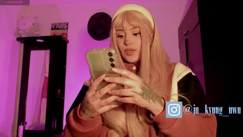 Snapshot of ju_kyung chatting on December 19, 2024, 9:40 am Ju Kyung online show from December 19, 2024, 9:40 am