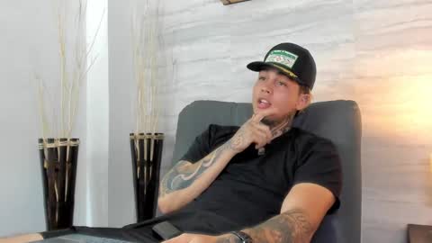 Snapshot of juan_alvarez18 chatting on February 19, 2025, 3:50 am juan_alvarez18 online show from February 19, 2025, 3:50 am