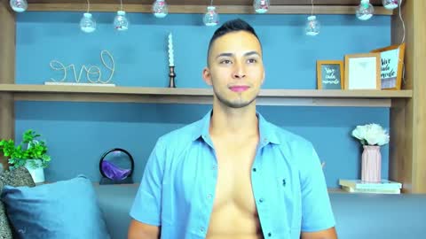 Snapshot of juan_muscle chatting on February 16, 2025, 12:19 am juan_muscle online show from February 16, 2025, 12:19 am