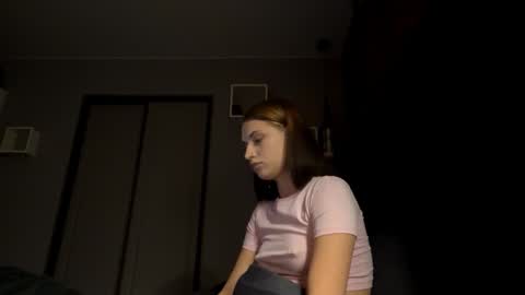 Snapshot of juanastrefeler chatting on October 21, 2025, 4:08 pm Lola online show from October 21, 2025, 4:08 pm