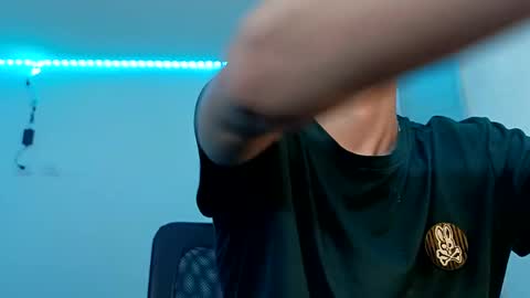 Snapshot of juanmres chatting on October 9, 2025, 2:20 am juanmres online show from October 9, 2025, 2:20 am