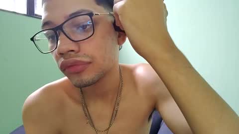 Snapshot of juansuarez204 chatting on January 10, 2025, 3:37 pm juansuarez204 online show from January 10, 2025, 3:37 pm