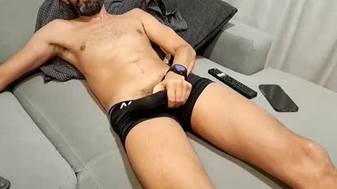 Snapshot of juanxxxo_ chatting on October 26, 2025, 10:54 am juanxxxo_ online show from October 26, 2025, 10:54 am