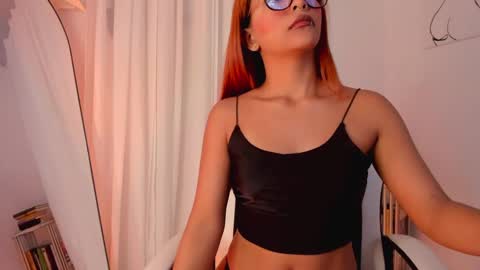 Julia online show from February 3, 2025, 12:58 am