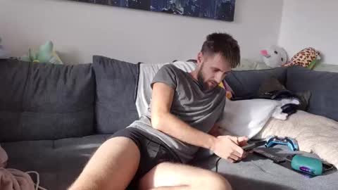 Snapshot of julia_official chatting on October 29, 2025, 1:13 pm julia_official online show from October 29, 2025, 1:13 pm