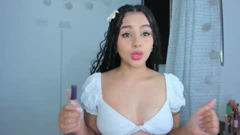 Snapshot of julia_strauns chatting on January 4, 2025, 5:05 am julia_strauns online show from January 4, 2025, 5:05 am