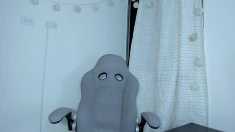 Snapshot of julia_strauns chatting on March 12, 2025, 5:35 am julia_strauns online show from March 12, 2025, 5:35 am