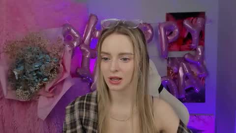 Snapshot of juliabrewwer chatting on September 11, 2025, 5:51 am Julia online show from September 11, 2025, 5:51 am