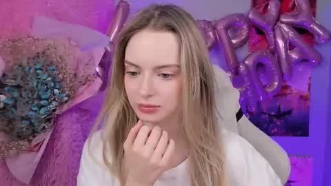 Snapshot of juliabrewwer chatting on September 25, 2025, 11:58 am Julia online show from September 25, 2025, 11:58 am